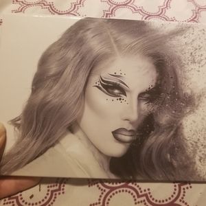 Jeffree Star Cremated Eyeshadow Palette